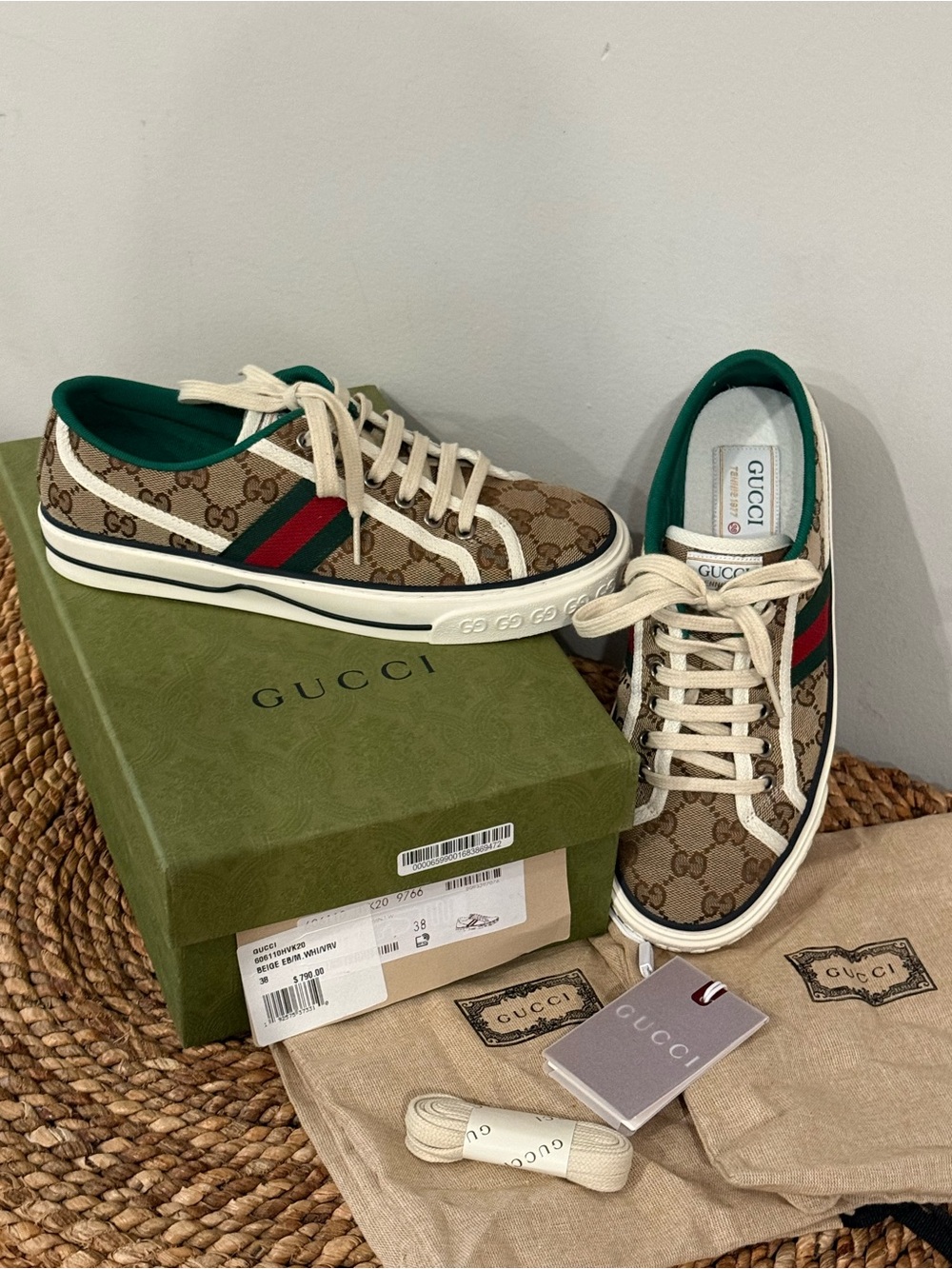 Authentic Gucci Women’s GG Canvas 1977 Green-Trim Low Top Sneakers